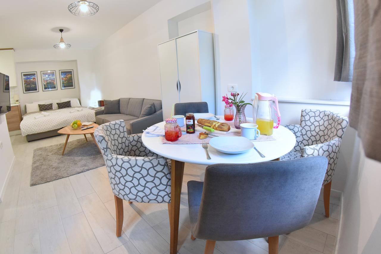 Apartments Valentina - Free Parking Μόσταρ Εξωτερικό φωτογραφία