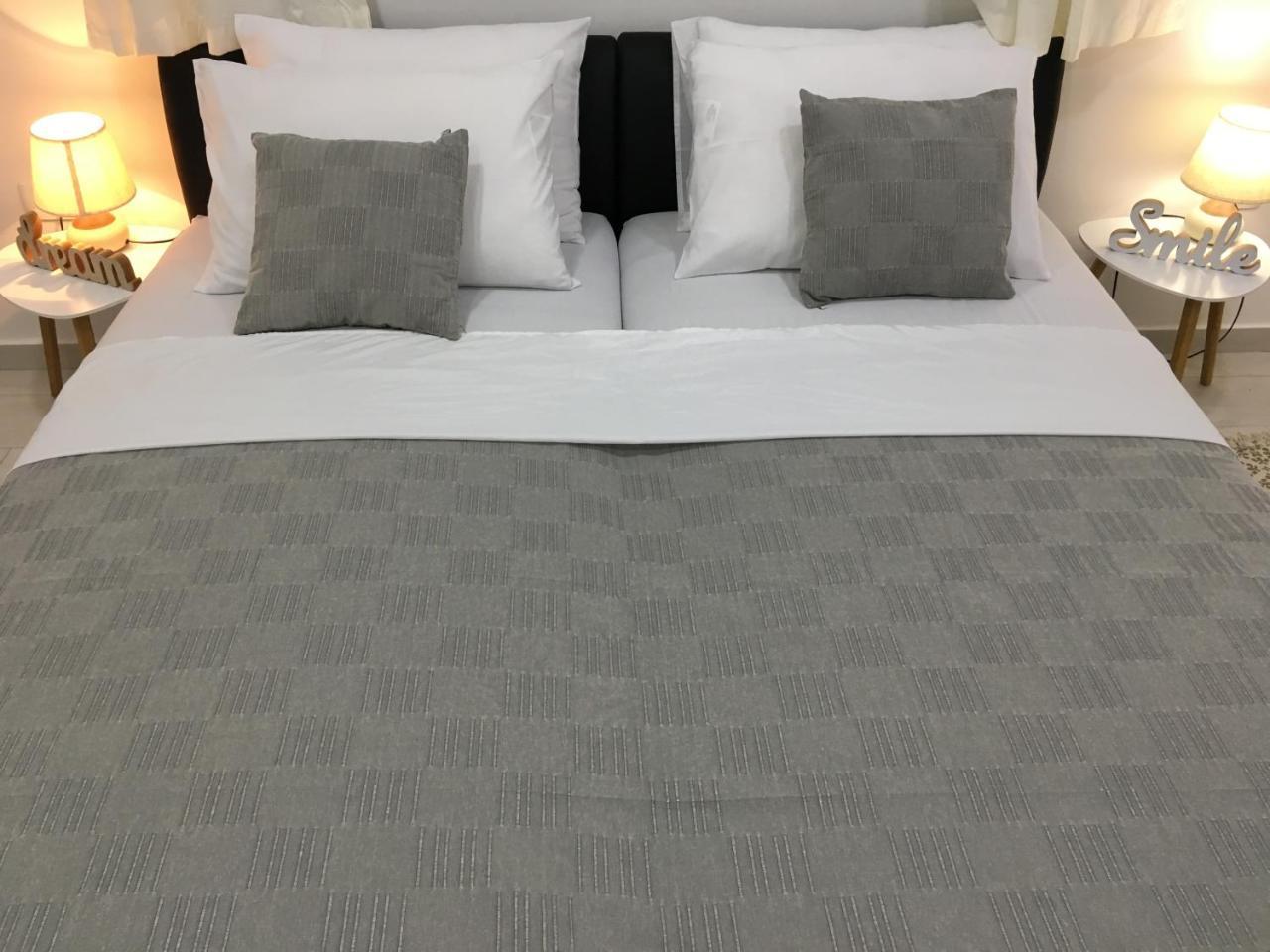 Apartments Valentina - Free Parking Μόσταρ Εξωτερικό φωτογραφία