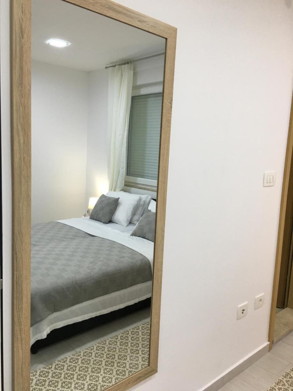 Apartments Valentina - Free Parking Μόσταρ Εξωτερικό φωτογραφία