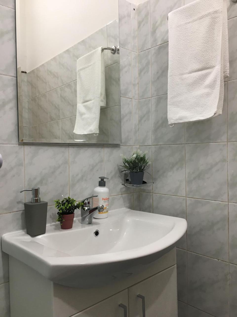 Apartments Valentina - Free Parking Μόσταρ Εξωτερικό φωτογραφία